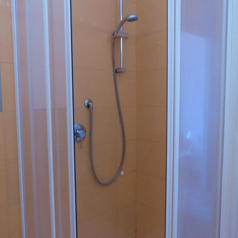 Between Termini & Colosseo - Appartamento con 2 Camere da Letto - 19