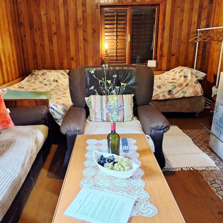 Cozy house Vrbanj, Via Dinarica Trail - Orjen - One-Bedroom House - 19