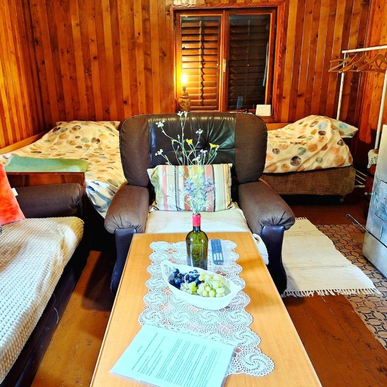 Cozy house Vrbanj, Via Dinarica Trail - Orjen - One-Bedroom House - 98