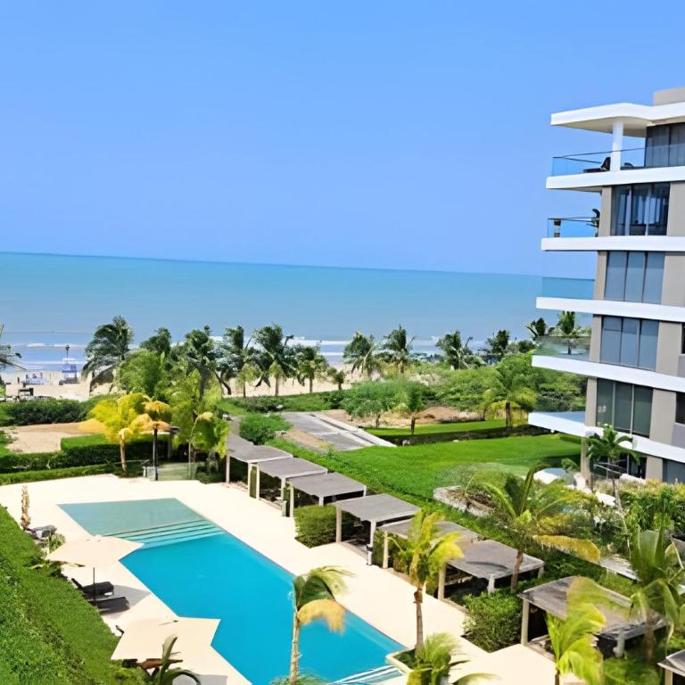 Oceanfront | 2 Suites | Direct Beach Access - Apartment - 1