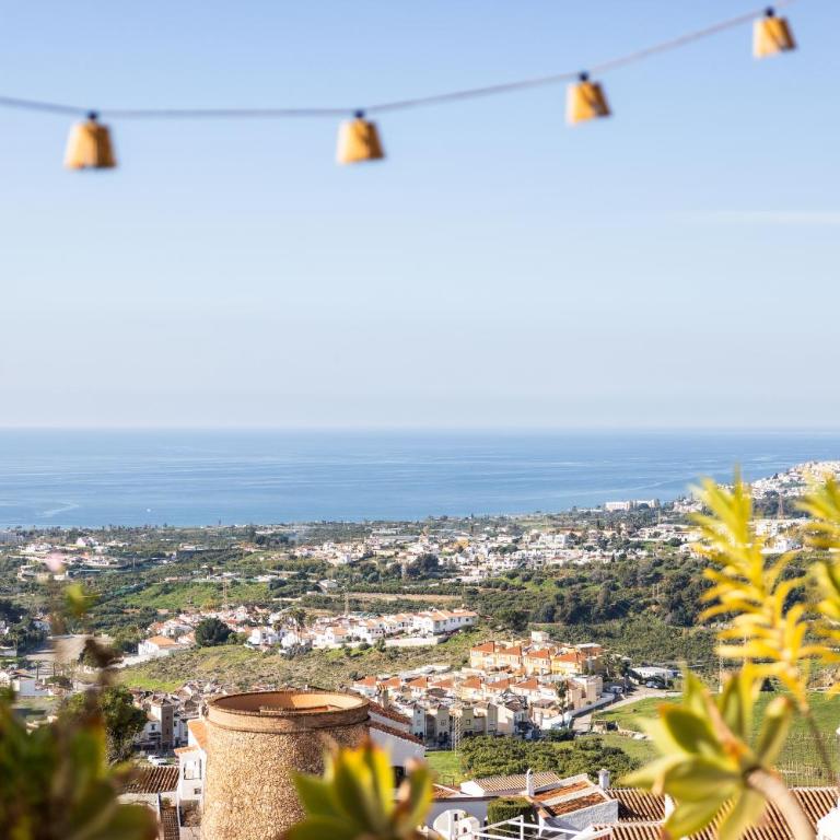 Apartment with Sea Views, Terrace & Pool, Nerja - Apartamento de 2 dormitorios - 4