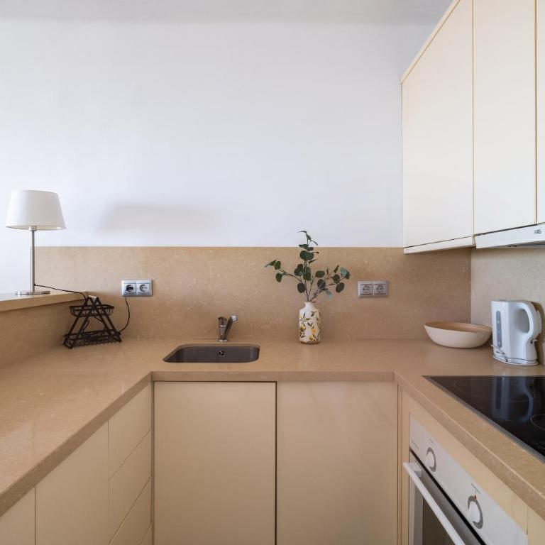 Apartment with Sea Views, Terrace & Pool, Nerja - Apartamento de 2 dormitorios - 13