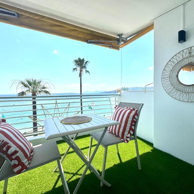 Magnifique 2P-Front de Mer-Garage-Juan les Pins - Appartement 1 Chambre - 4