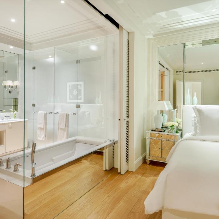 Grand-Hôtel du Cap-Ferrat, A Four Seasons Hotel - Suite Lit King-Size avec Terrasse et Piscine - 7