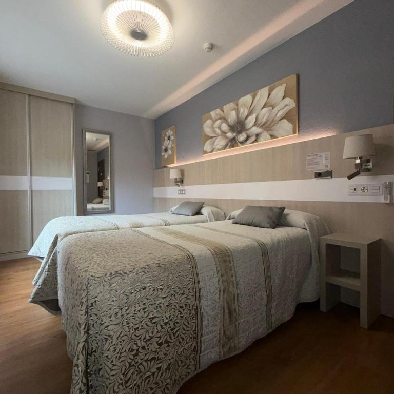 Hotel Bahia - Habitación Doble - 1 o 2 camas - 2