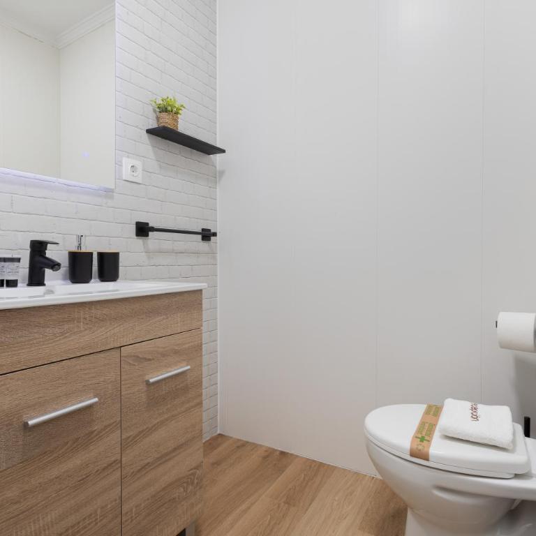 C21 Trendy 2 Bdr & Parking downtown - Apartamento - 17