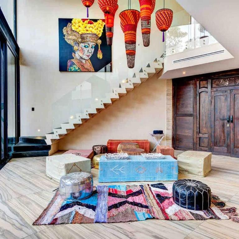 Designer Luxury Villa with Private Pool Oasis - Casa - 7