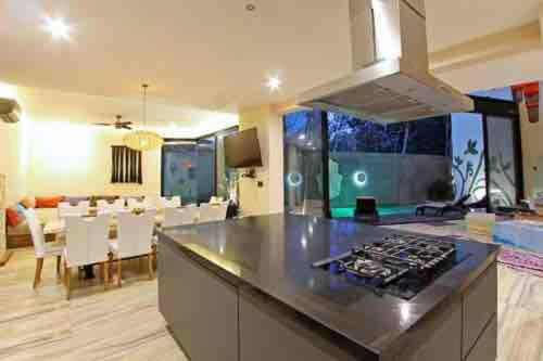 Designer Luxury Villa with Private Pool Oasis - Casa - 11