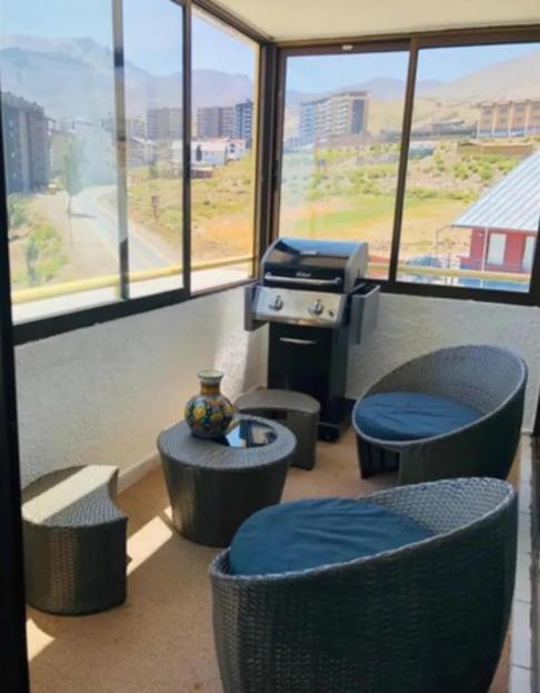 Ski-in Ski-out in El Colorado Experience the Snow - Three-Bedroom Apartment - 19