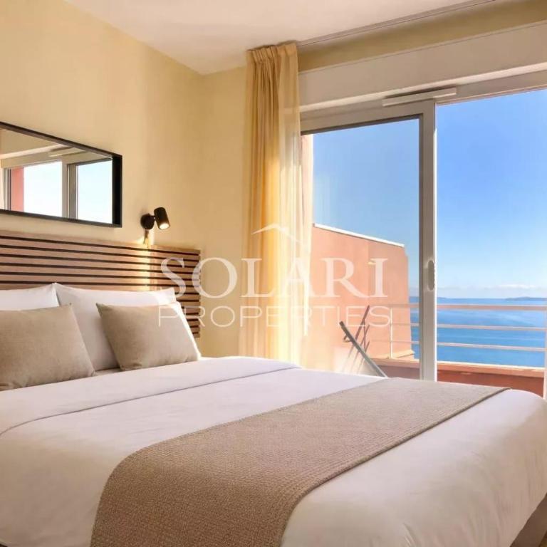 Terrace sea view swimming pool beaches on foot parking - Appartement - 4