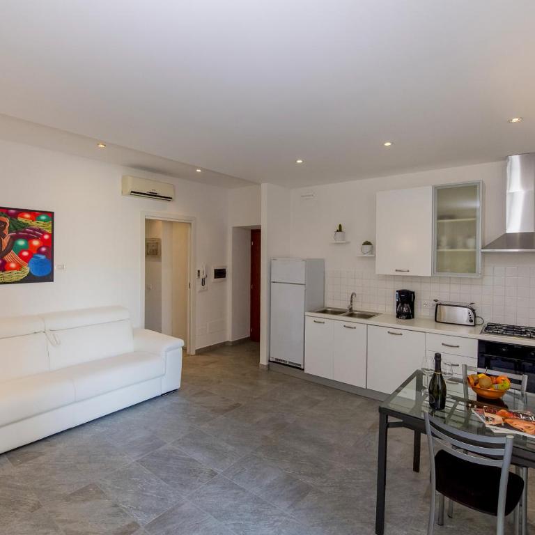 Il Borgo Monolocali - Appartamento con 1 Camera da Letto - 2