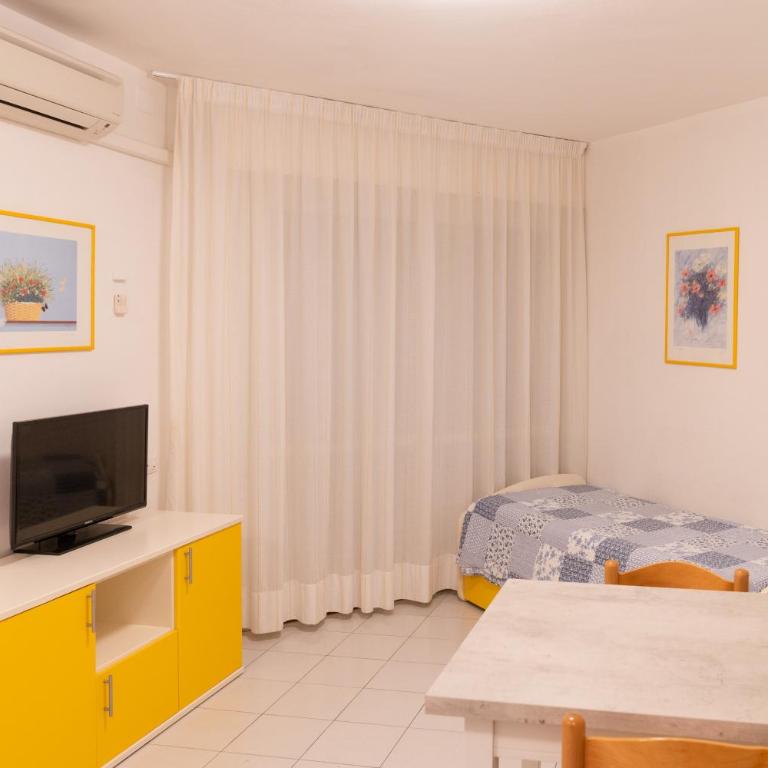 Appartamento Vista Mare con Piscina Lignano Sabbiadoro MV10 - One-Bedroom Apartment - 10