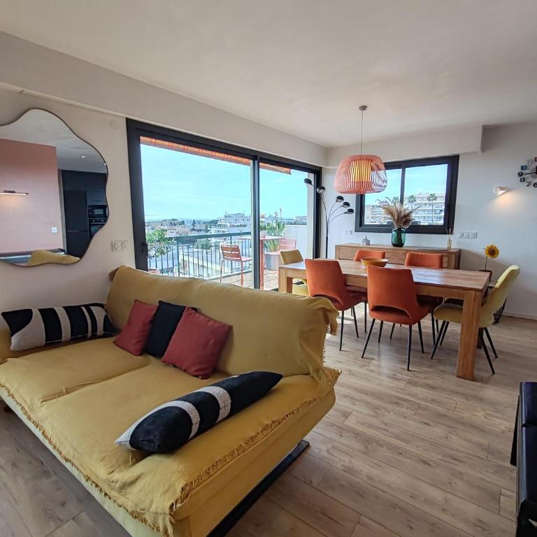 Rooftop, Superbe appartement vue panoramique pour 4 personnes - Two-Bedroom Apartment - 26