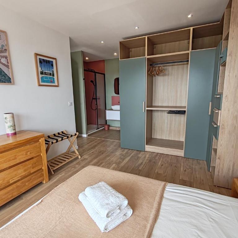 Rooftop, Superbe appartement vue panoramique pour 4 personnes - Two-Bedroom Apartment - 46