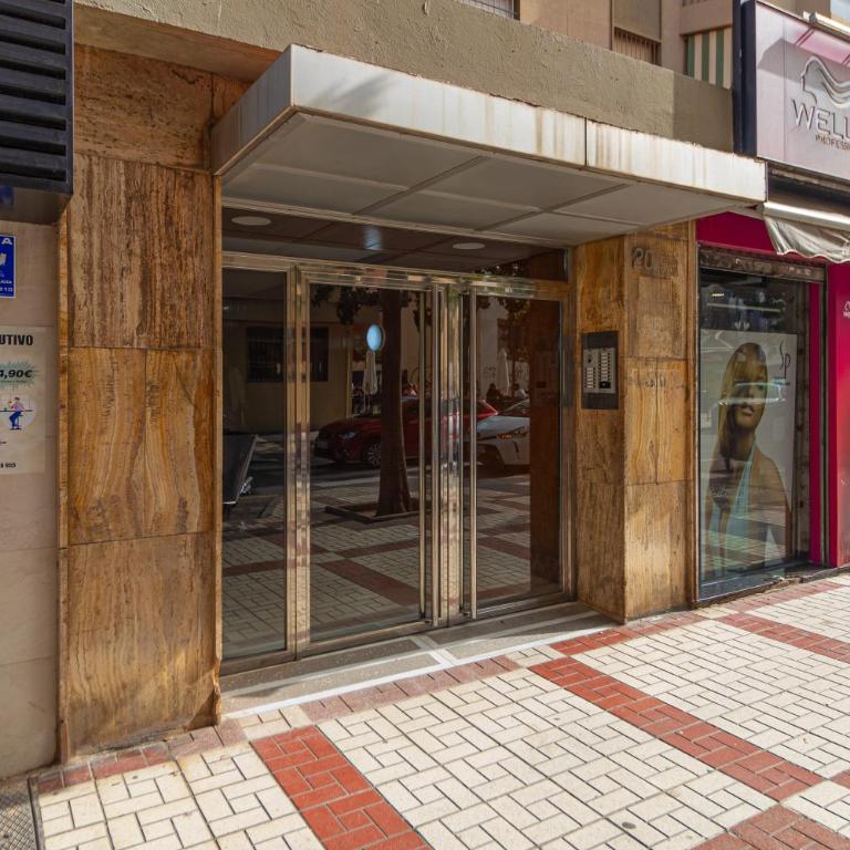 C23 Lovely 4 Bedroom close to Maria Zambrano - Apartamento Deluxe de 4 dormitorios - 25