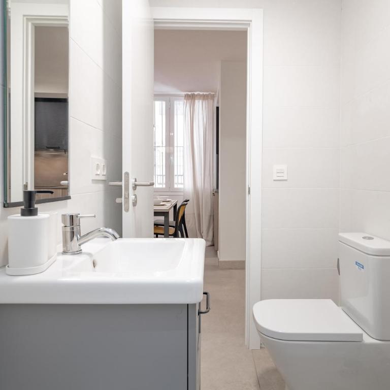 C23 Lovely 4 Bedroom close to Maria Zambrano - Apartamento Deluxe de 4 dormitorios - 21