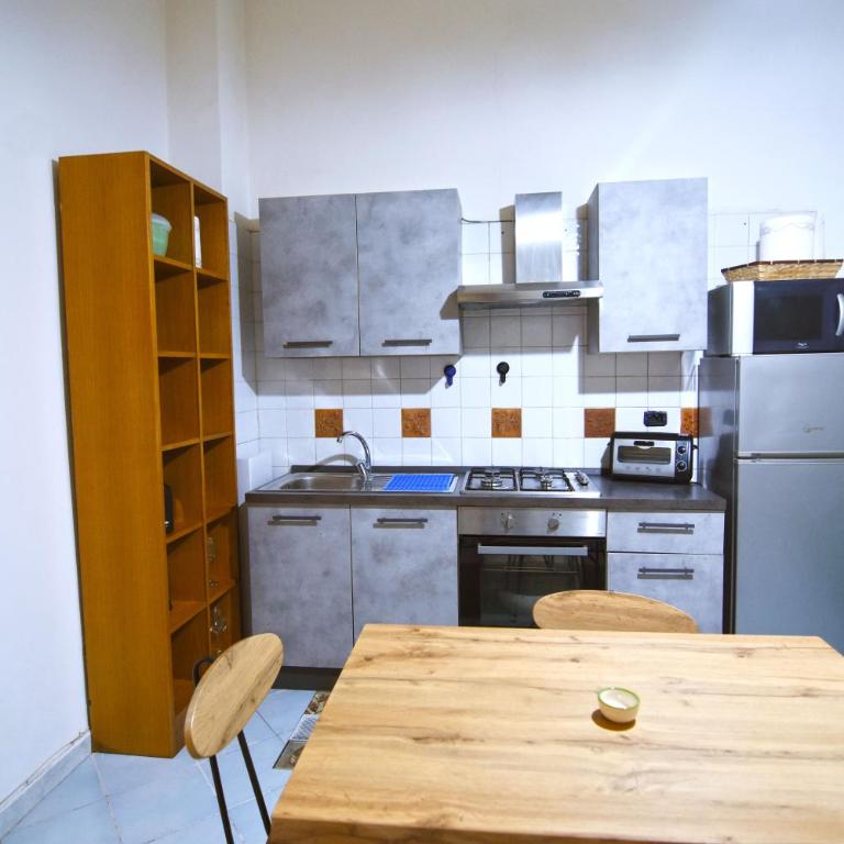 Albatros Apt - Two-Bedroom Apartment - 16