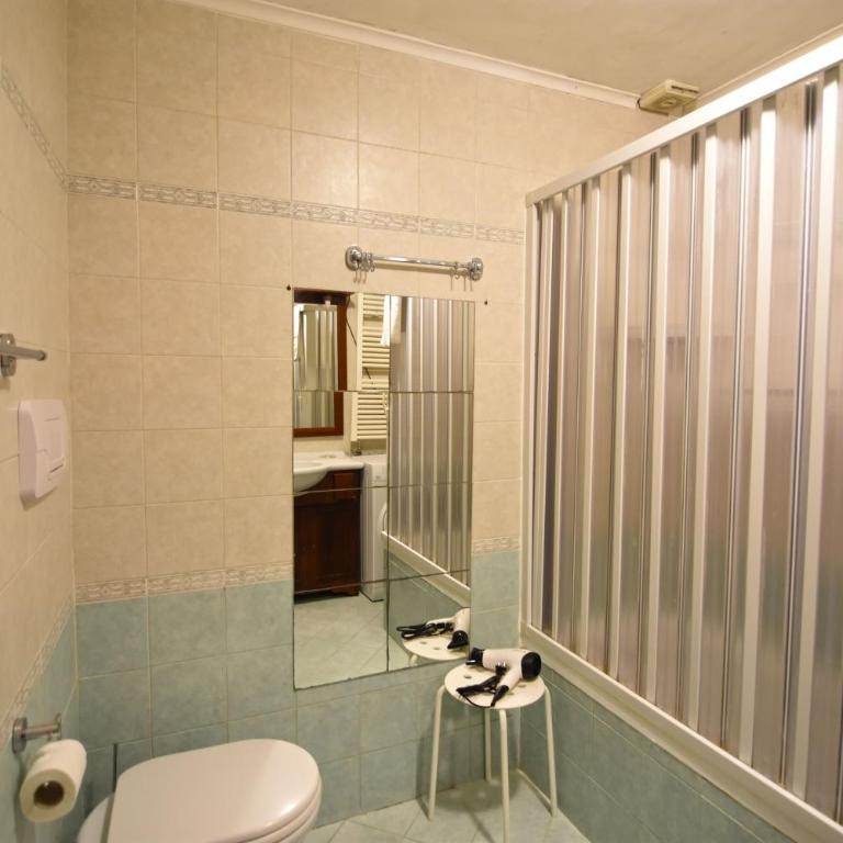 Albatros Apt - Two-Bedroom Apartment - 12