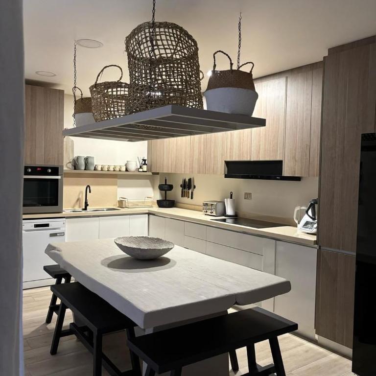 Amplia y Encantadora casa en Marbella 18PAX HOM - Vacation Home - 34