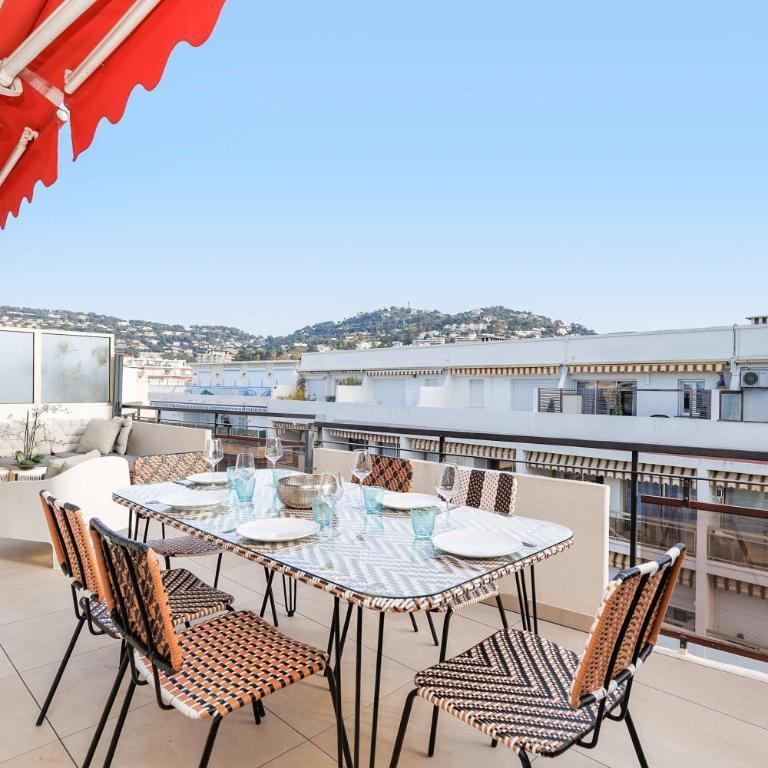 XXL 2 beds with XXL terrace next to Martinez Hotel - Apartamento - 1