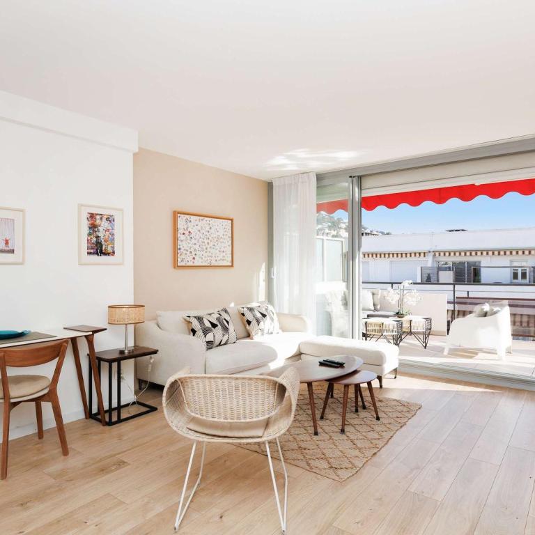 XXL 2 beds with XXL terrace next to Martinez Hotel - Apartamento - 10