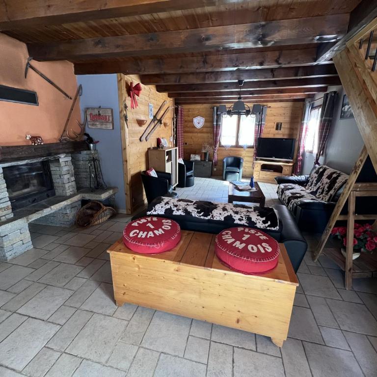 Chalet spacieux 8 pers, 3 chambres, cheminée, Wi-Fi, BBQ - FR-1-762-1 - Chalet - 18