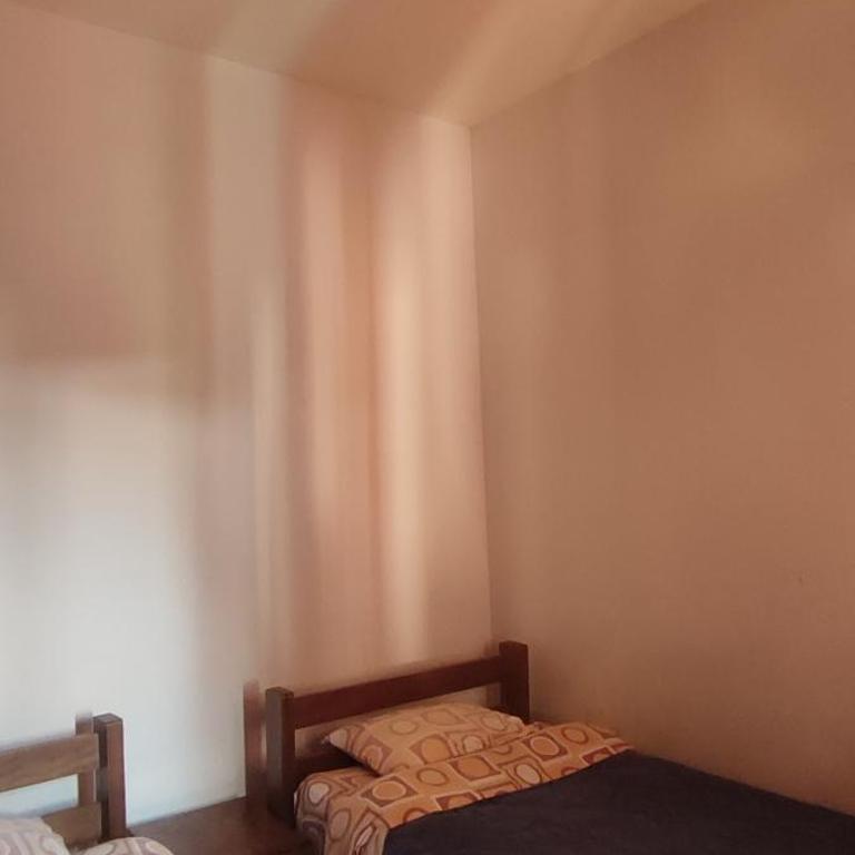 Peter's Hostel - Habitación Doble con baño compartido - 2 camas - 2