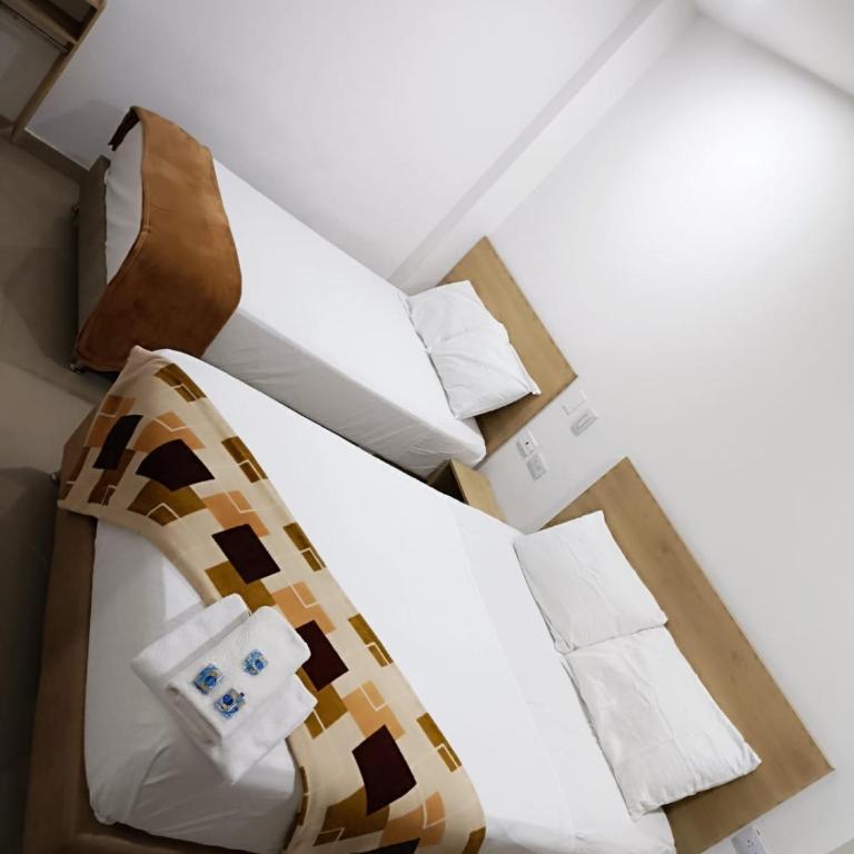 Hotel Laureles Park - Habitación con 2 camas grandes - 3