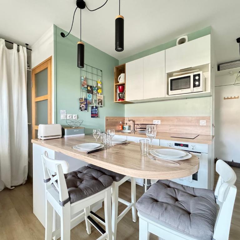 Les Muleaux - Wifi, TV, Piscine de résidence - Apartment mit 1 Schlafzimmer - 4