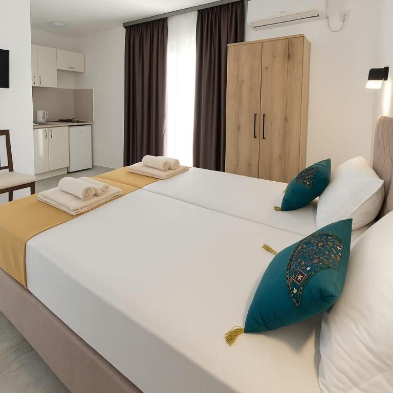 Sienna Apartments Budva - Superior Apartment with Balcony - 14