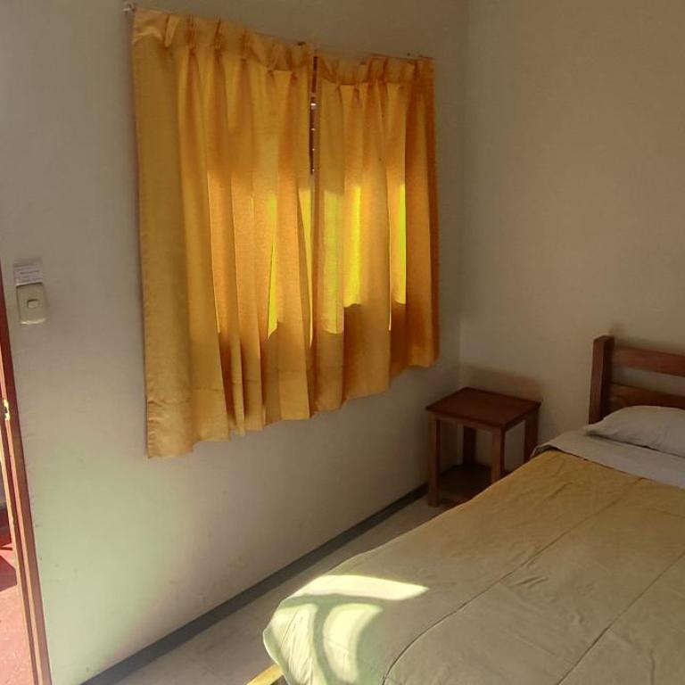 Peter's Hostel - Standard Double Room with Shared Bathroom - 4
