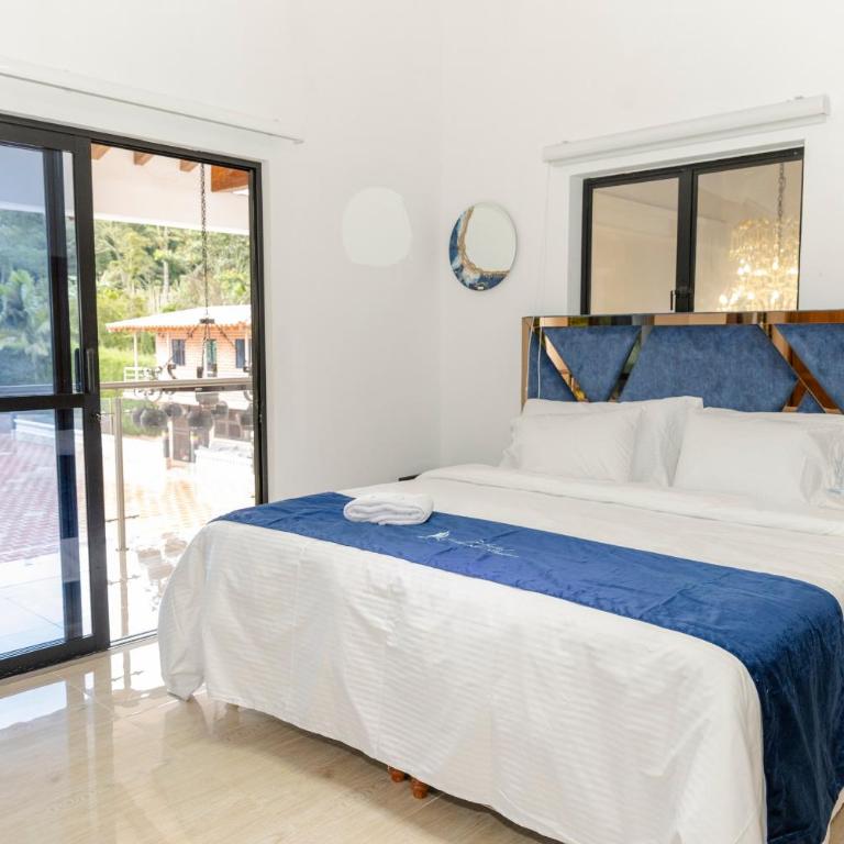 Ecohotel Dubai del Oriente - Comfort Quadruple Room - 13