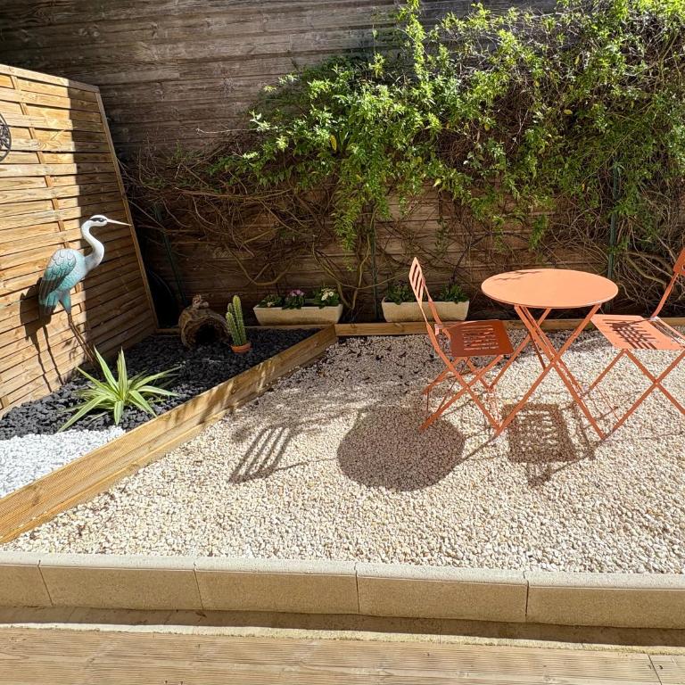 Au Pied De La Colline calme et détente Pézenas - Appartement 1 Chambre - 20