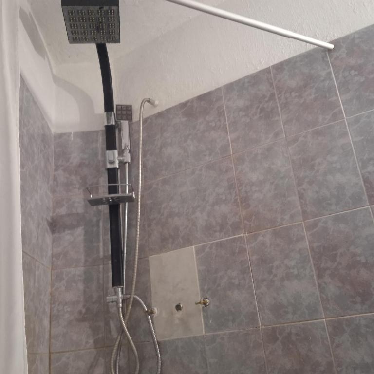 Antigona - Five-Bedroom House - 29