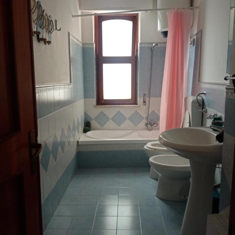 Rocca Mondello Rooms, Beach and Sea - Triple Room with Sea View - 6