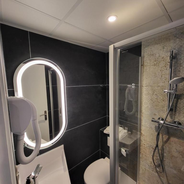 Accueil Hôtel Paris Pigalle Montmartre - Hôtel rénové - Chambre Double Standard - 7