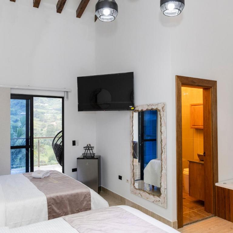 Ecohotel Dubai del Oriente - Family Room - 3