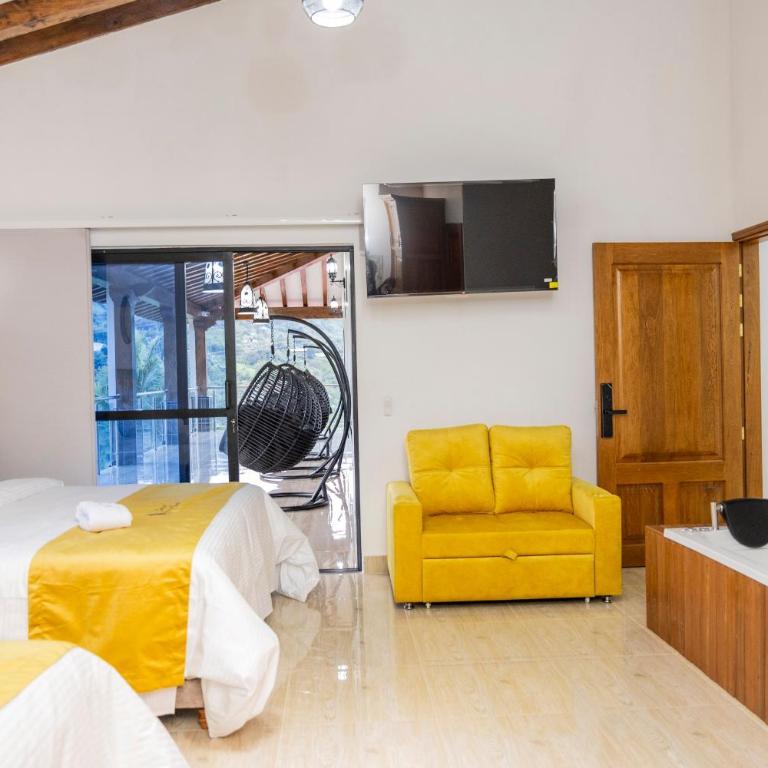 Ecohotel Dubai del Oriente - Family Room - 3
