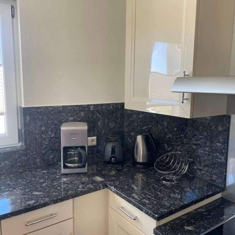 Fewo extraschön - Dachgeschoss - Apartment mit 1 Schlafzimmer - 10