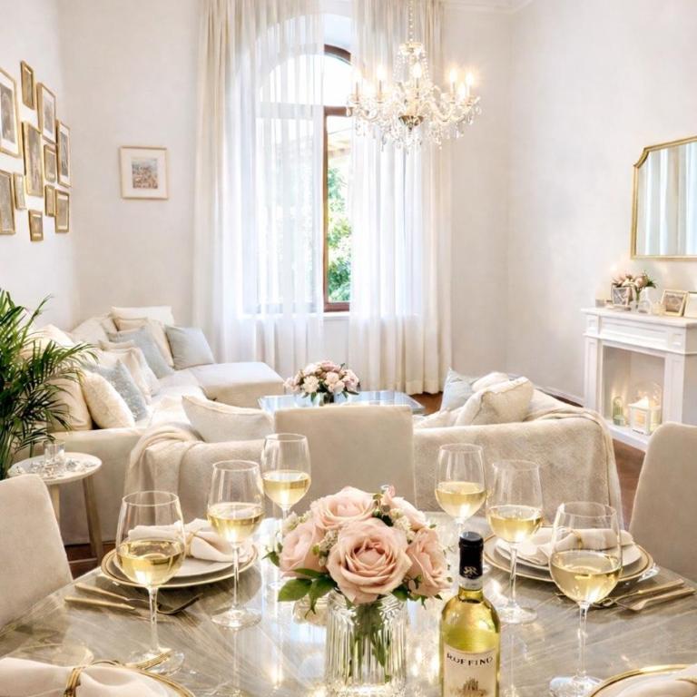 Amazing Premium Apartment in the heart of Florence at the DUOMO, 2 Bedrooms, 2 Bathrooms, 1 Livingroom or extra Bedroom, ideal for 2-8 Guests - Two-Bedroom Apartment - 17