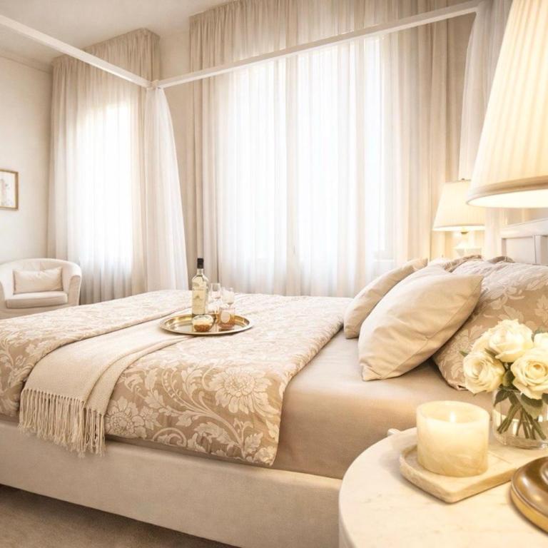 Amazing Premium Apartment in the heart of Florence at the DUOMO, 2 Bedrooms, 2 Bathrooms, 1 Livingroom or extra Bedroom, ideal for 2-8 Guests - Two-Bedroom Apartment - 6