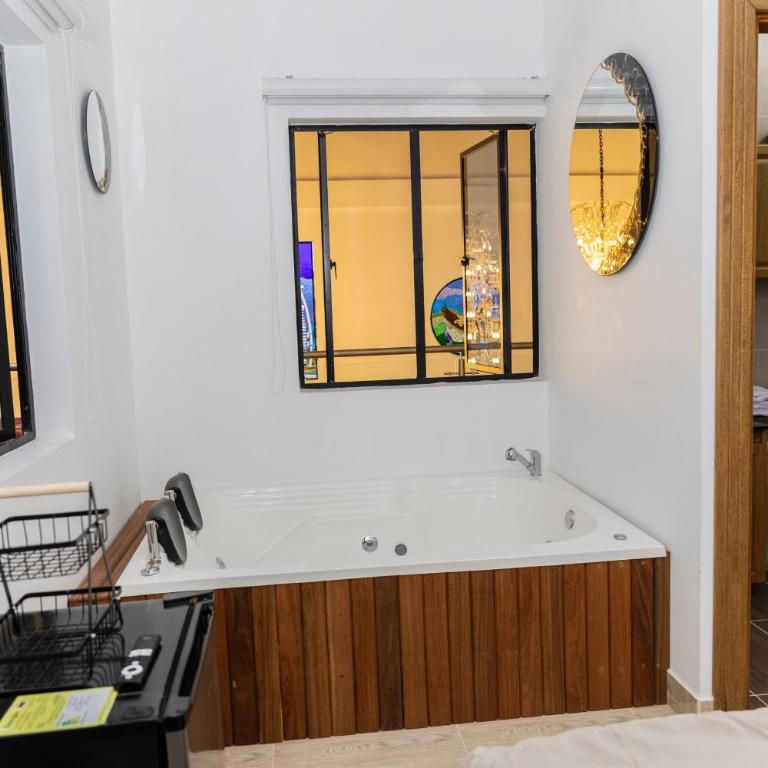 Ecohotel Dubai del Oriente - Comfort Quadruple Room - 6