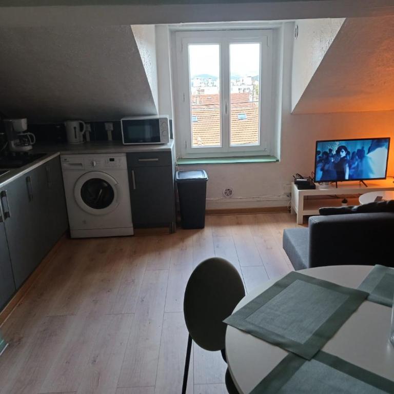 Cosy charmant T2 Stationnement gratuit - Apartment mit 1 Schlafzimmer - 15