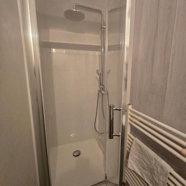 Cosy charmant T2 Stationnement gratuit - Apartment mit 1 Schlafzimmer - 6