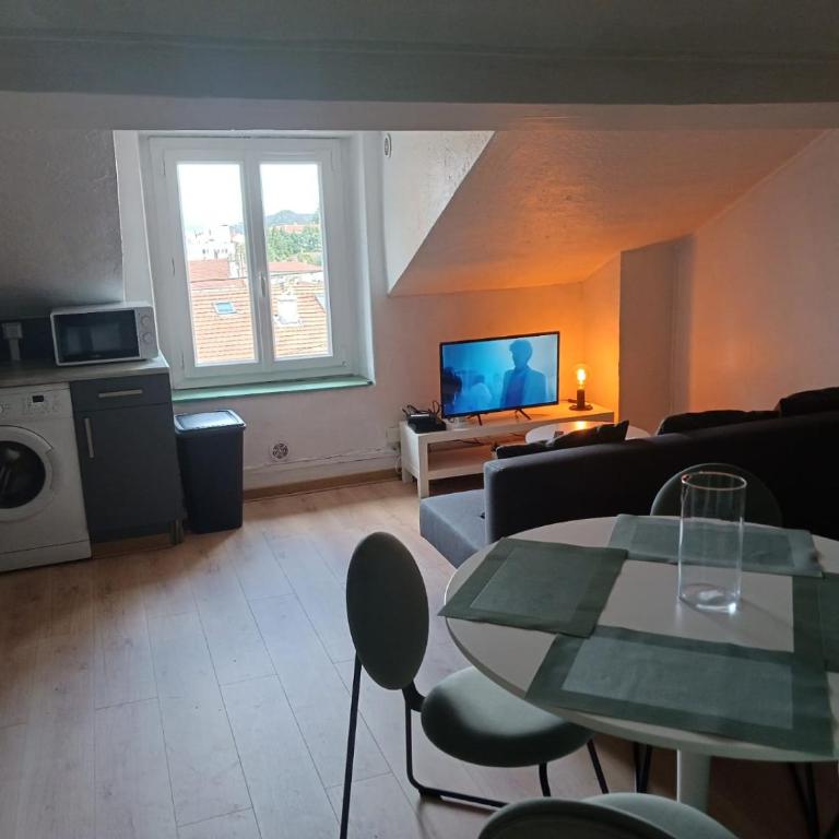 Cosy charmant T2 Stationnement gratuit - Apartment mit 1 Schlafzimmer - 20