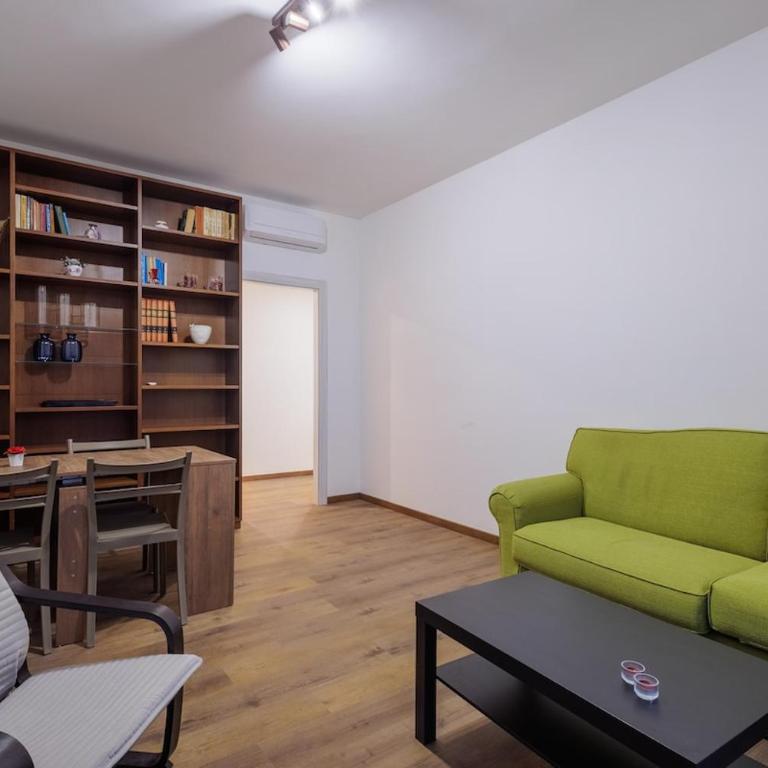 Cinzia's house - 5 minutes from the Metro - Appartamento con 3 Camere da Letto - 4