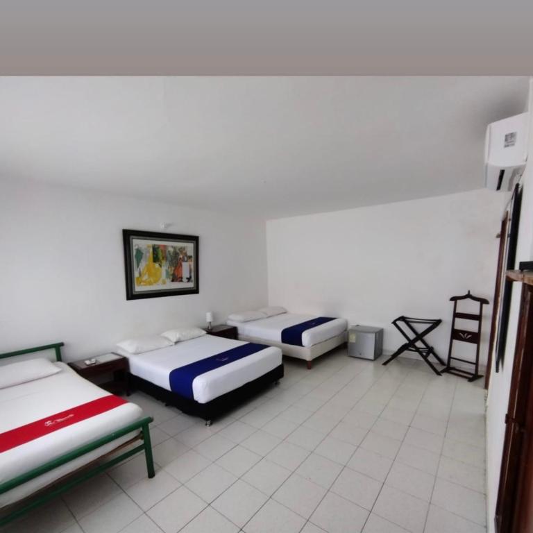 Hotel Villa Ricaurte - Habitación Familiar (5 adultos) - 1