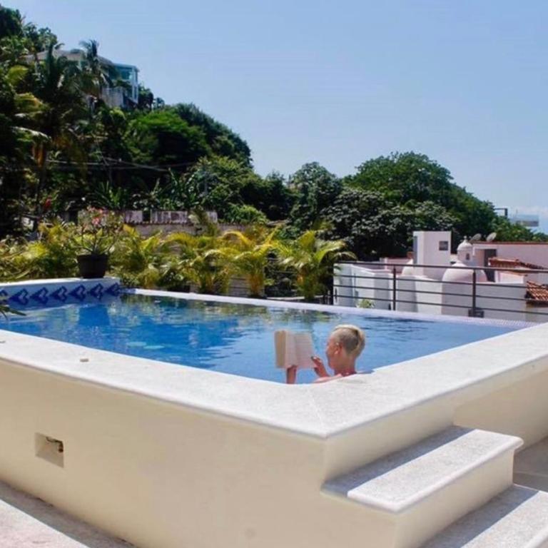 Private Retreat for Remote Workers - and Lovers - One-Bedroom Apartment - 20