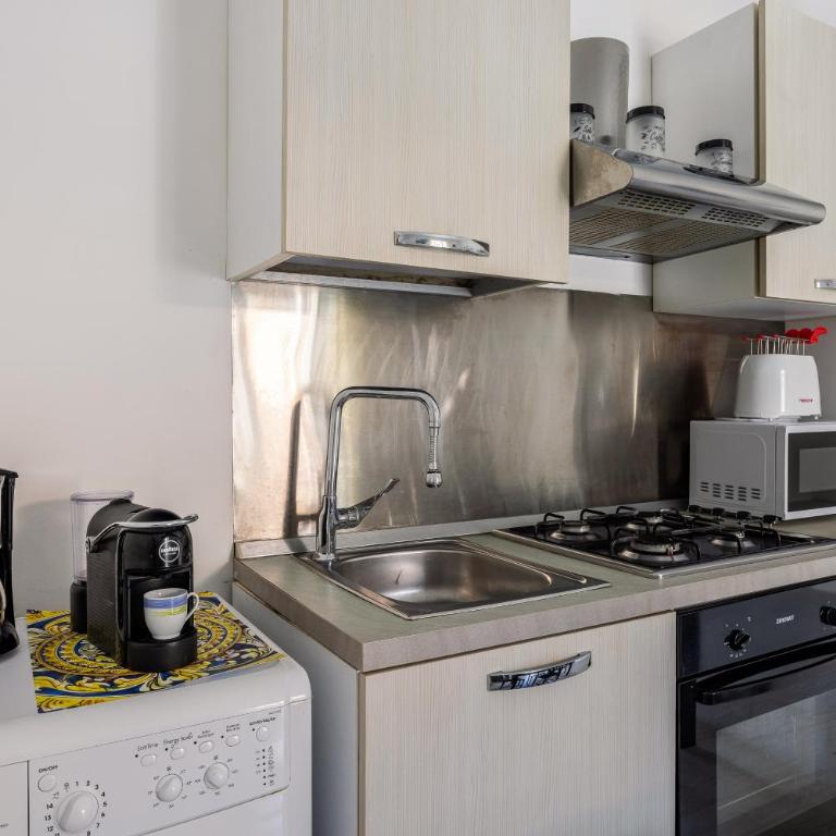 Casa Bellini - 4 Guests Apartment - Central Palermo - Appartamento con 2 Camere da Letto - 15