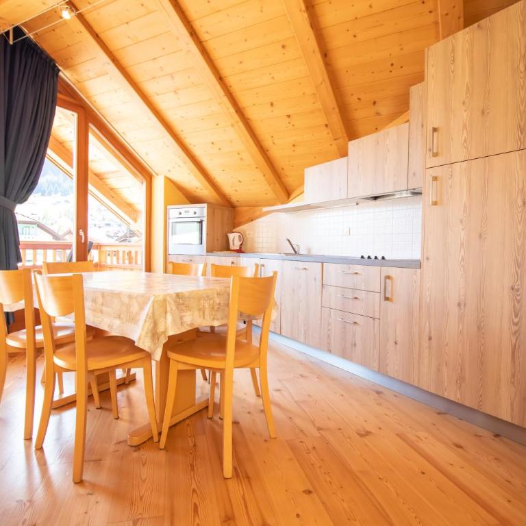 Casa Podestà - Appartamento con 2 Camere da Letto e Balcone - 2